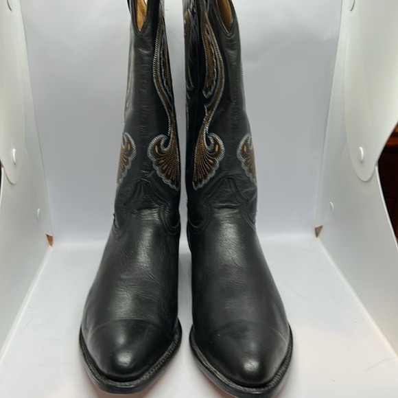 Black Leather Cowboy Boots with Embroidered Design - Picture 3 of 15